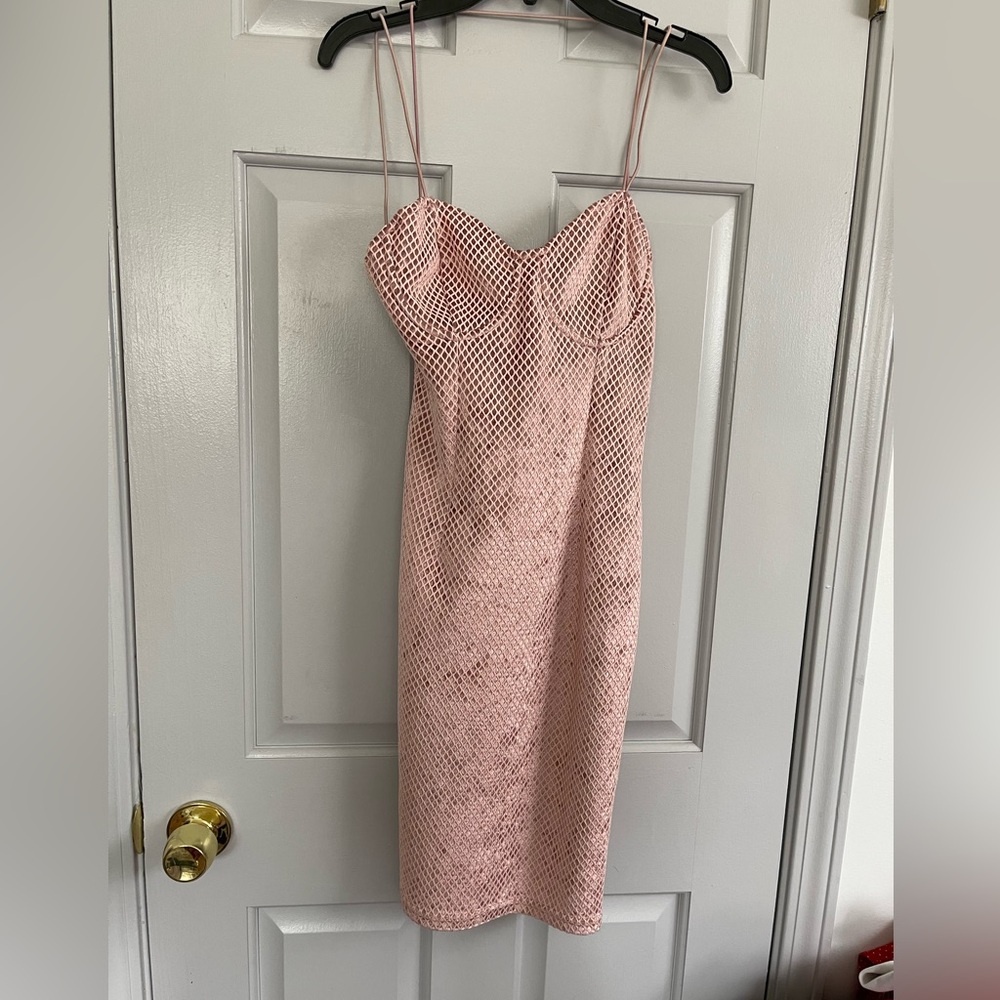PINK SEQUEN MINI DRESSSSS👑💅🏽 - Picture 1 of 7